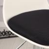 Tesla Krom Ayaklı Bar Sandalyesi (Beyaz Sırt Siyah Minder)