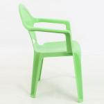 kollu plastik çocuk sandalyesi yeşil