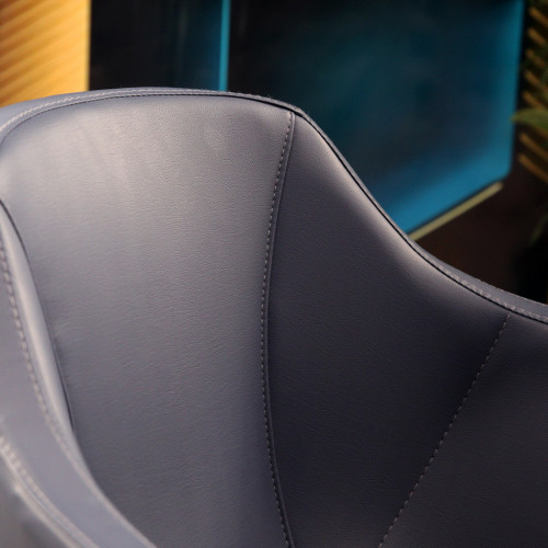 Focus Silindir Krom Metal Ayaklı Sandalye (Lacivert Deri)