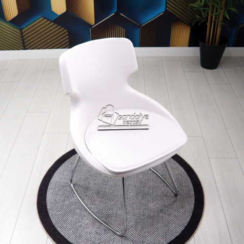 Simge Krom Transmisyon Ayaklı Sandalye (Beyaz Deri)