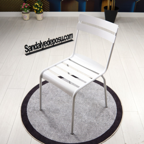 Kriyos Metal Sandalye (Beyaz Parlak)