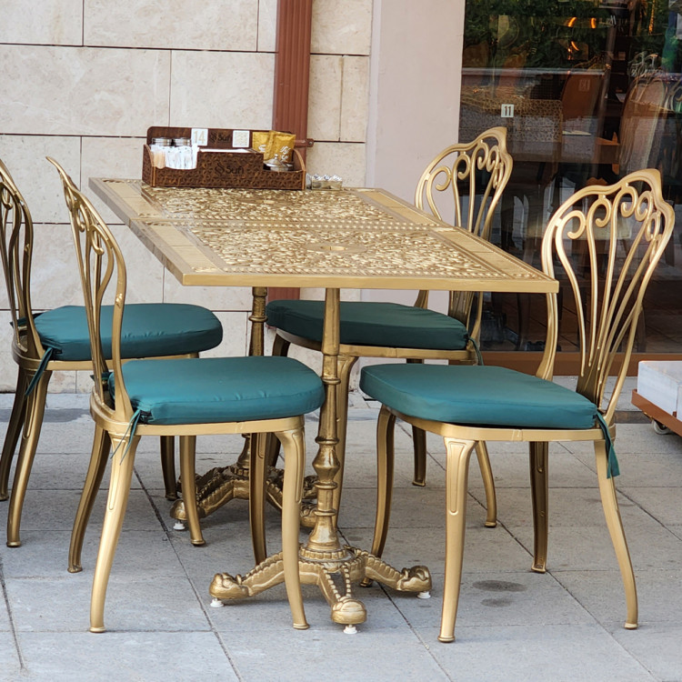 Döküm Masa Sandalye Takımı Gold 4+2